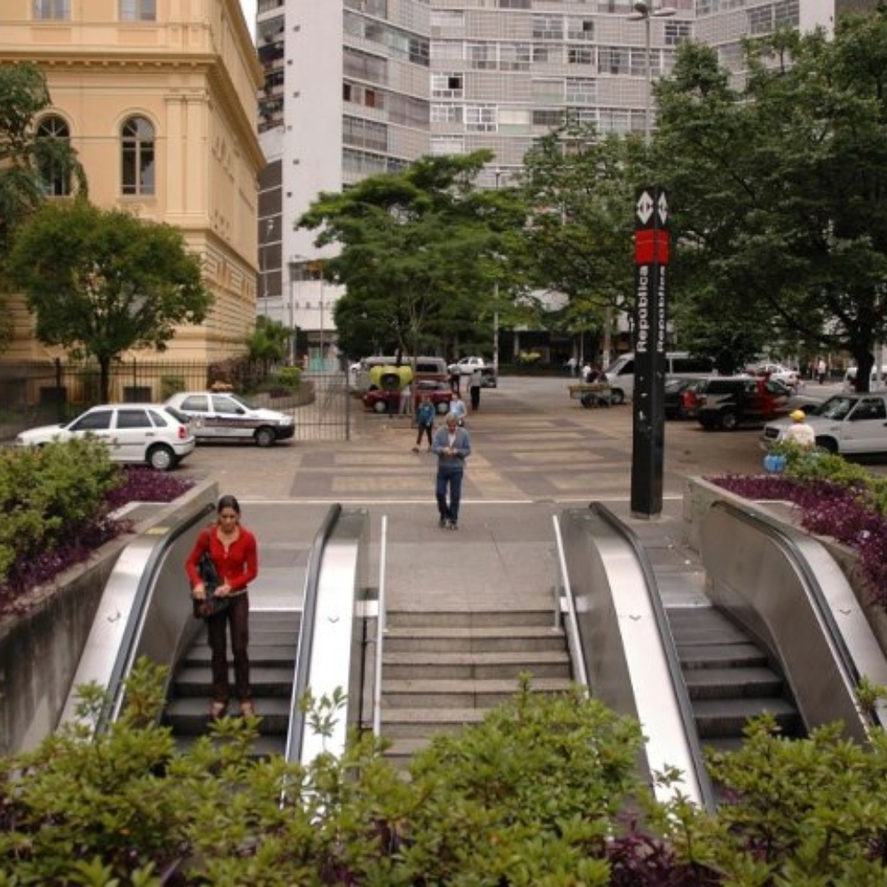 Metrô República